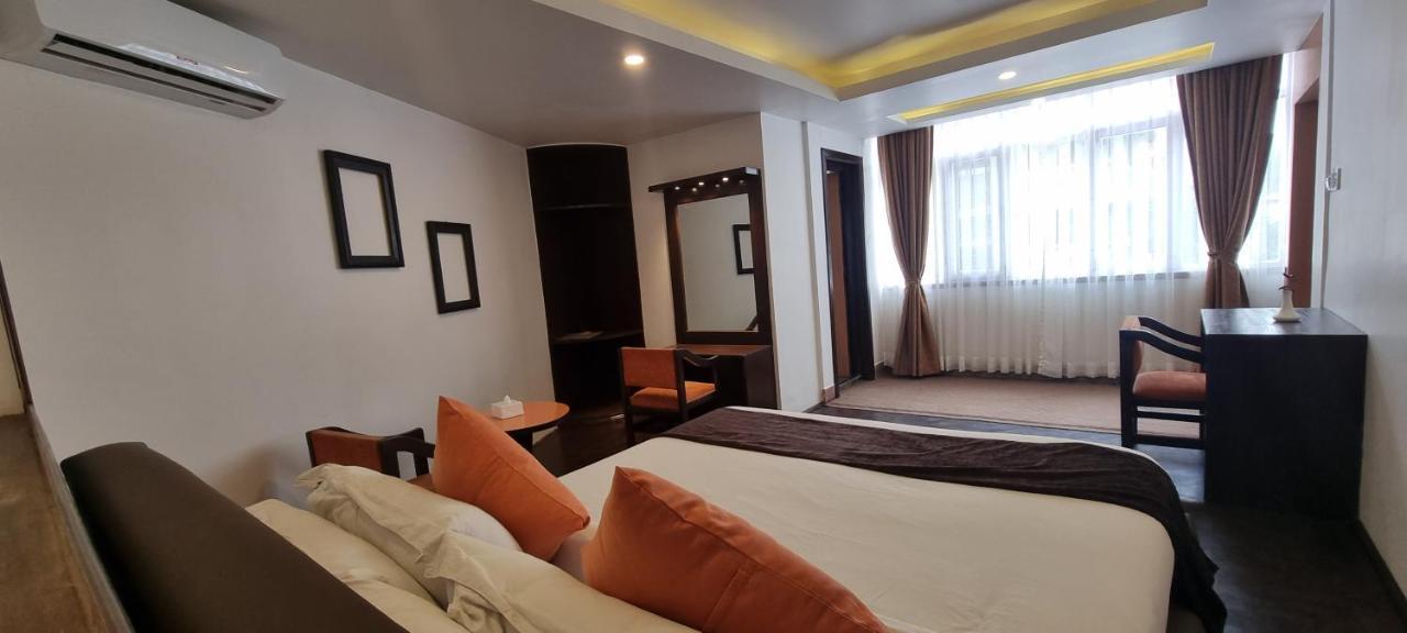 Durbar Hotel & Residence Kathmandu Exteriör bild