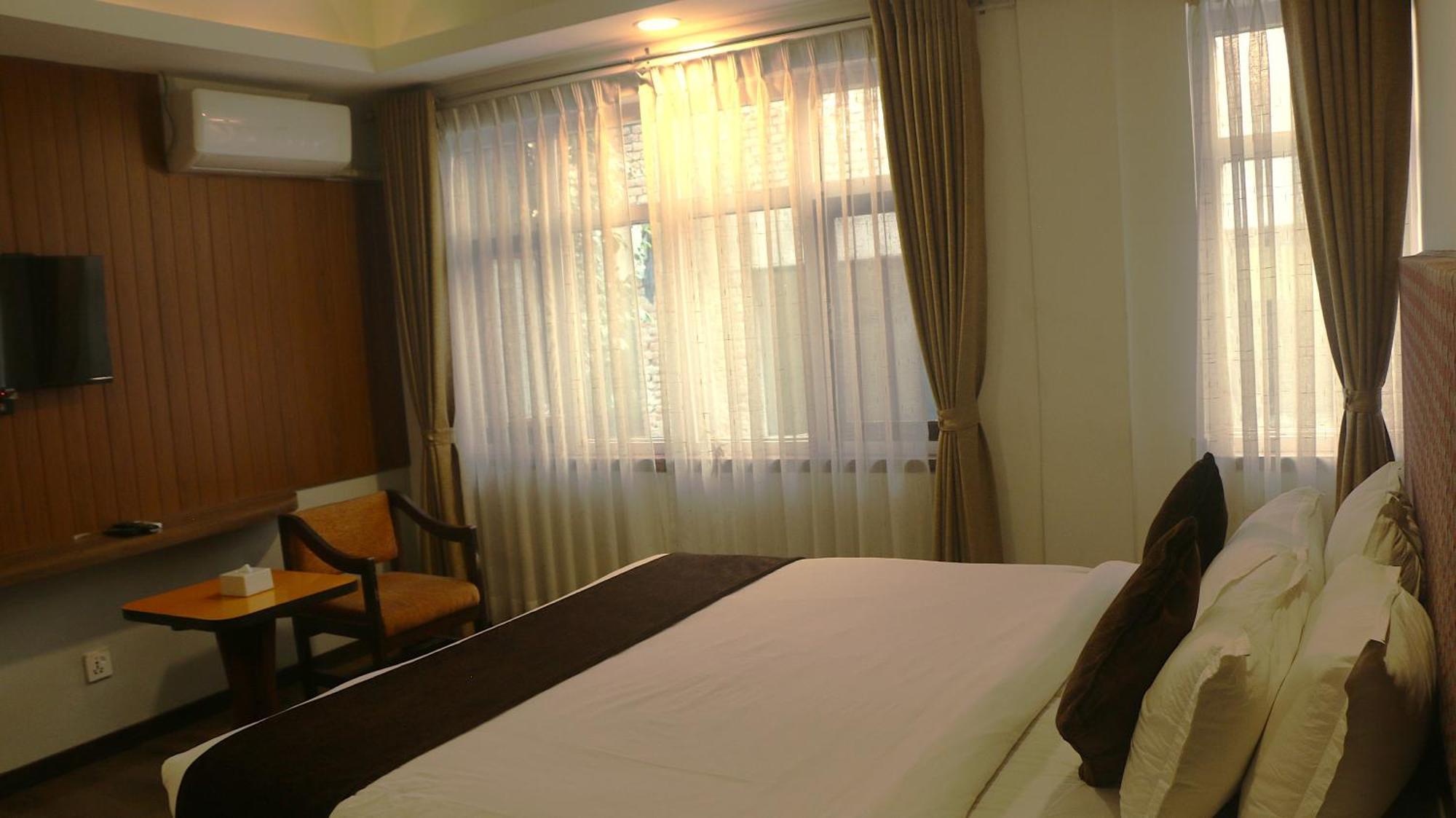 Durbar Hotel & Residence Kathmandu Exteriör bild