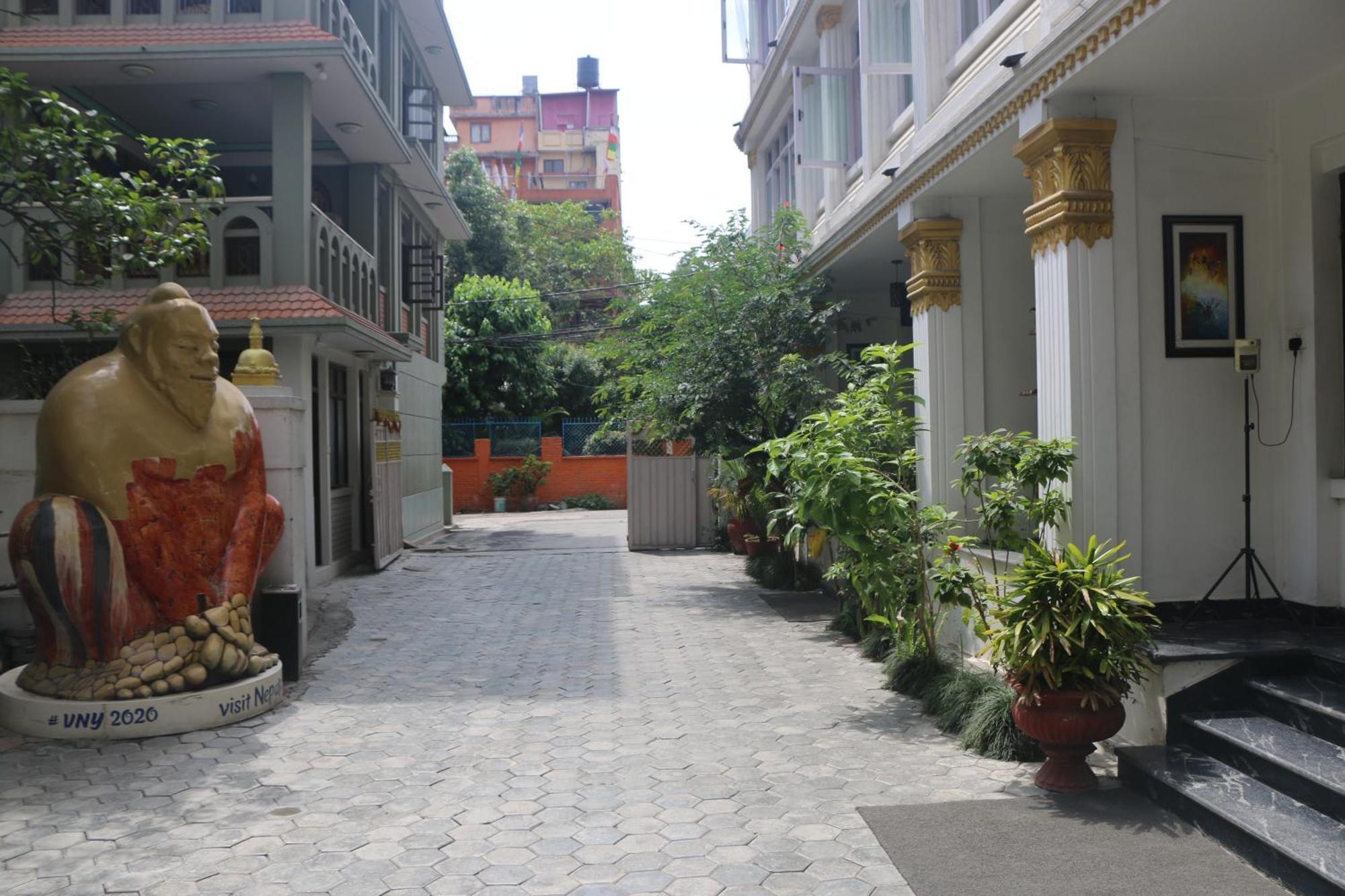Durbar Hotel & Residence Kathmandu Exteriör bild